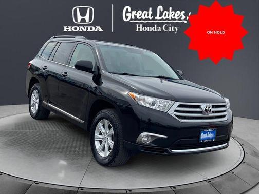 Black 2013 Toyota Highlander Base Plus