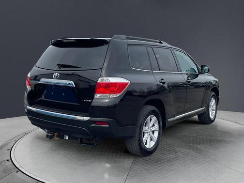 Black 2013 Toyota Highlander Base Plus