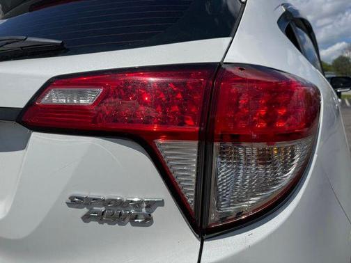 White 2020 Honda HR-V Sport