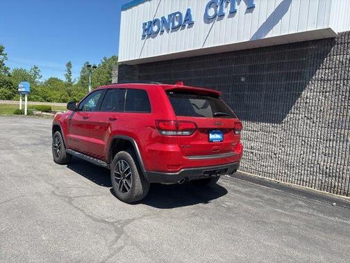 Redline 2 Coat Pearl 2021 Jeep Grand Cherokee Trailhawk