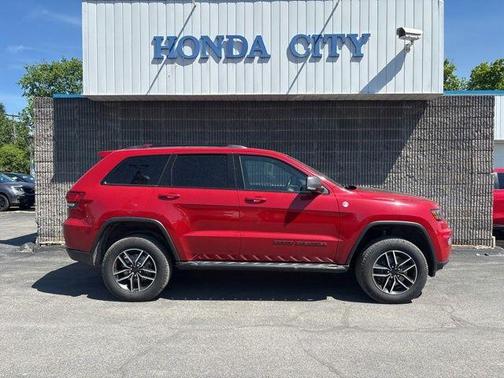 Redline 2 Coat Pearl 2021 Jeep Grand Cherokee Trailhawk
