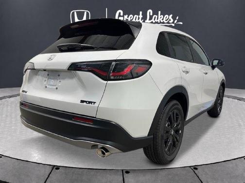 Platinum White Pearl 2027 Honda HR-V Sport