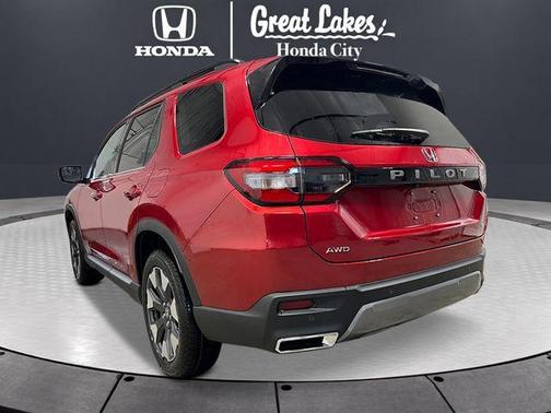 Radiant Red Metallic II 2026 Honda Pilot Touring