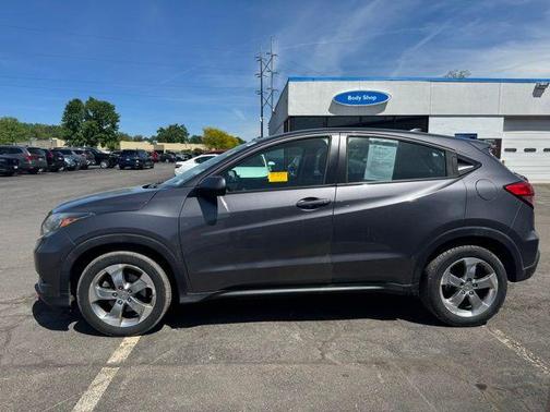 Modern Steel Metallic 2018 Honda HR-V LX