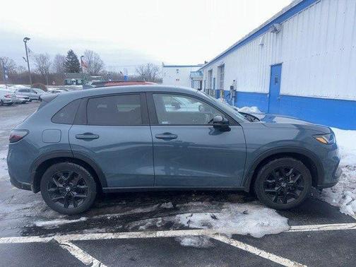 Pearl 2024 Honda HR-V Sport