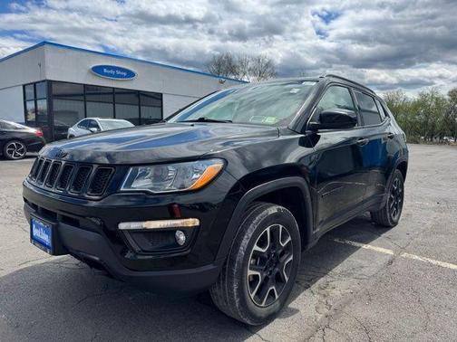Diamond Black 2019 Jeep Compass Sport