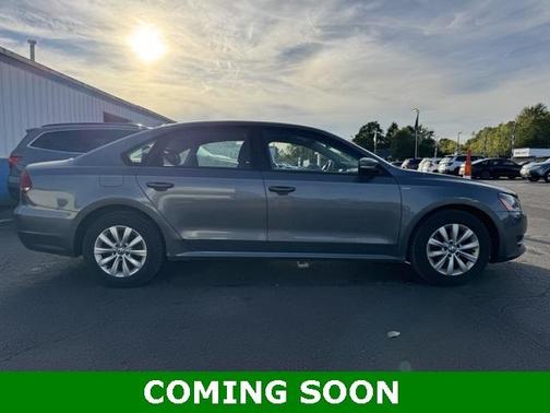 2014 Volkswagen Passat 1.8T Auto Wolfsburg Ed