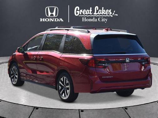 Radiant Red Metallic II 2026 Honda Odyssey EX-L