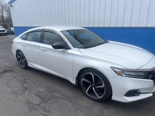 Platinum White Pearl 2022 Honda Accord Sport 1.5T