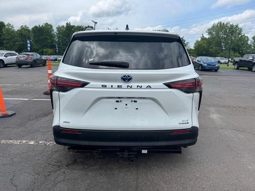 2022 Toyota Sienna XLE