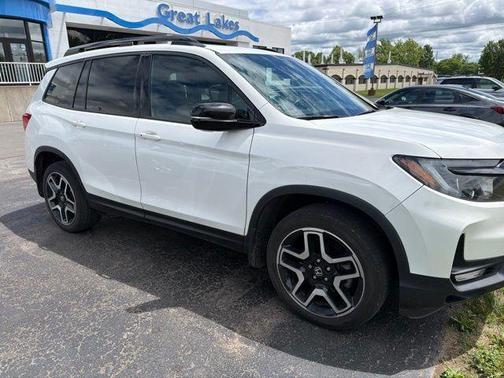 Platinum White Pearl 2022 Honda Passport Elite