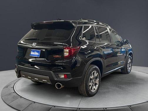 Crystal Black Pearl 2023 Honda Passport TrailSport