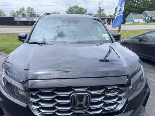 Crystal Black Pearl 2023 Honda Passport TrailSport
