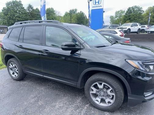Crystal Black Pearl 2023 Honda Passport TrailSport