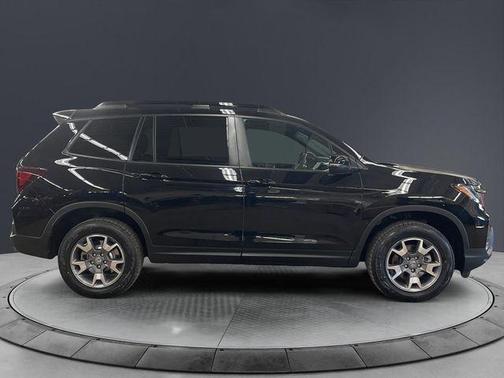 Crystal Black Pearl 2023 Honda Passport TrailSport