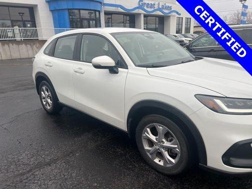 Platinum White Pearl 2024 Honda HR-V LX