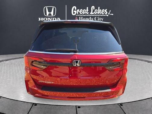 Radiant Red Metallic II 2026 Honda Odyssey EX-L