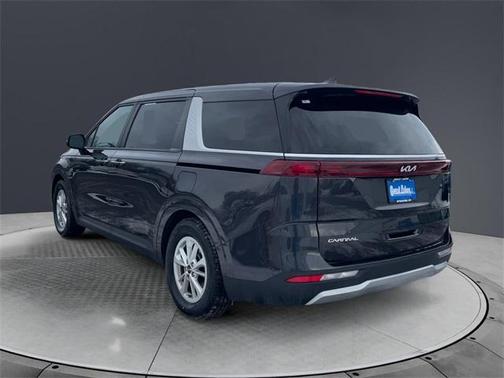 2024 Kia Carnival LX