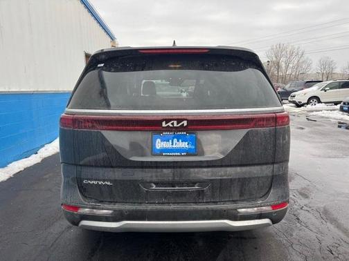 2024 Kia Carnival LX
