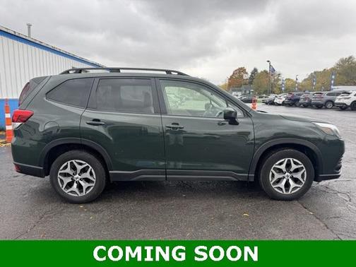 2024 Subaru Forester Premium