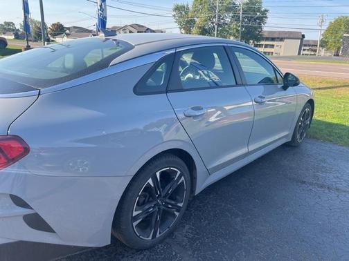 2024 Kia K5 GT-Line