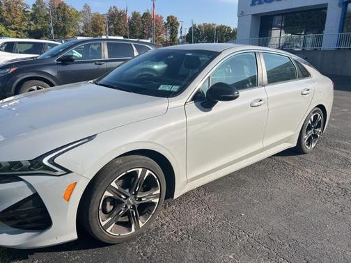 2024 Kia K5 GT-Line
