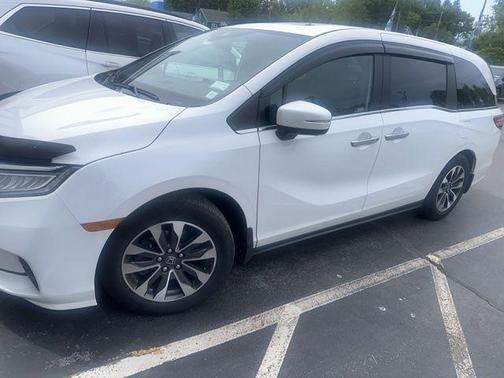 White 2024 Honda Odyssey EX-L
