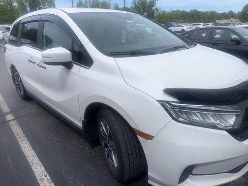White 2024 Honda Odyssey EX-L