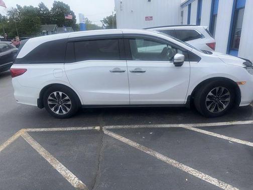 Platinum White Pearl 2024 Honda Odyssey EX-L