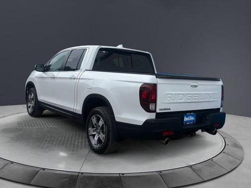 Platinum White Pearl 2024 Honda Ridgeline RTL