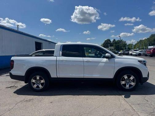 Platinum White Pearl 2024 Honda Ridgeline RTL