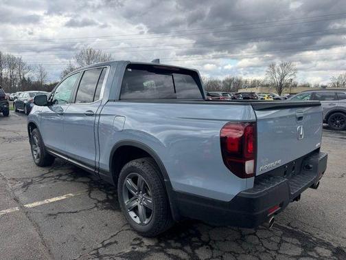 Sonic Gray Pearl 2023 Honda Ridgeline RTL