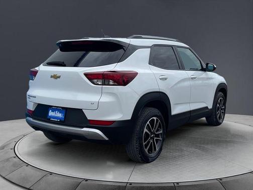 Summit White 2025 Chevrolet Trailblazer LT