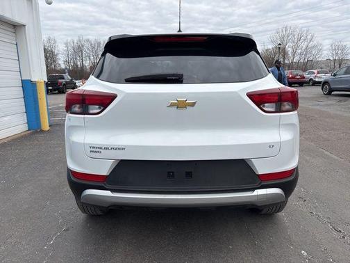 Summit White 2025 Chevrolet Trailblazer LT