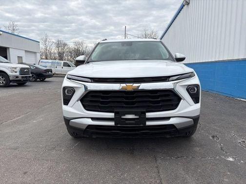 Summit White 2025 Chevrolet Trailblazer LT
