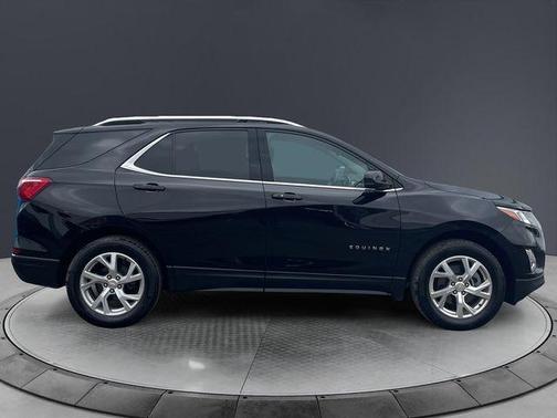 Mosaic Black Metallic 2020 Chevrolet Equinox 2LT