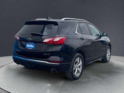 Mosaic Black Metallic 2020 Chevrolet Equinox 2LT