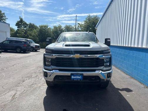 Sterling Gray Metallic 2024 Chevrolet Silverado 2500 LT
