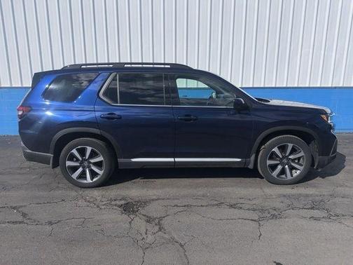 Obsidian Blue Pearl 2024 Honda Pilot Touring
