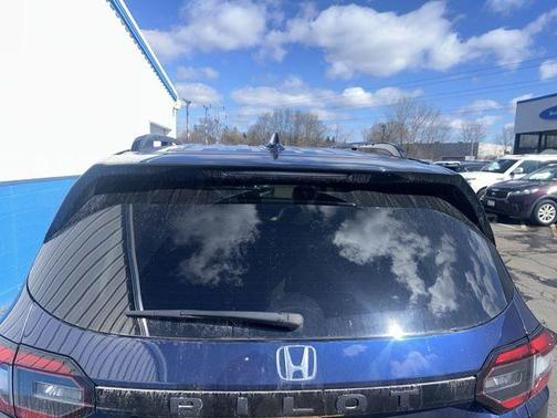 Obsidian Blue Pearl 2024 Honda Pilot Touring