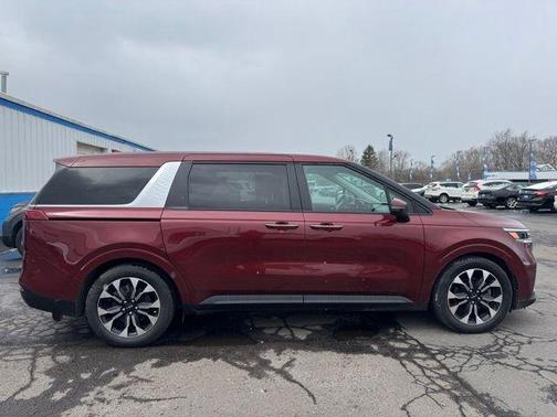 2022 Kia Carnival EX