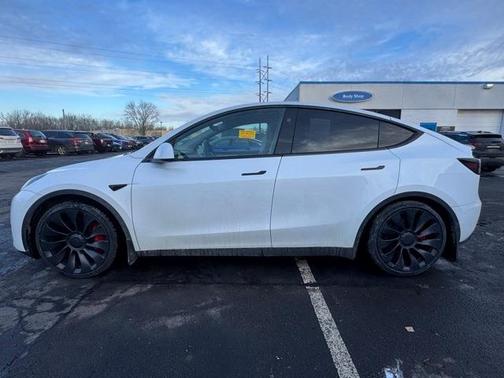 2024 Tesla Model Y Performance