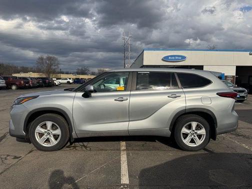 2023 Toyota Highlander