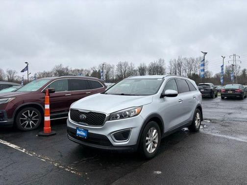 2018 Kia Sorento LX