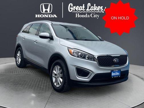Sparkling Silver 2018 Kia Sorento LX