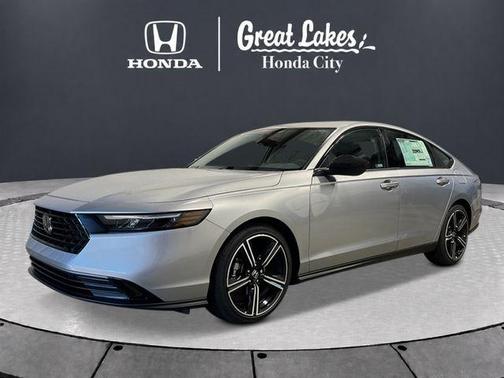 Solar Silver Metallic 2026 Honda Accord SE