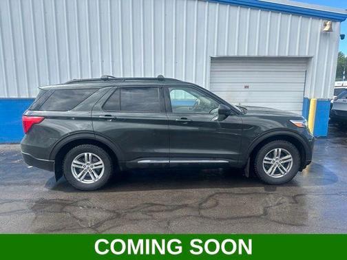 Carbonized Gray Metallic 2022 Ford Explorer XLT