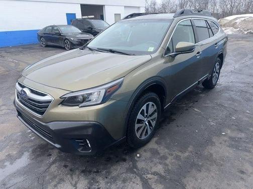 2022 Subaru Outback Premium