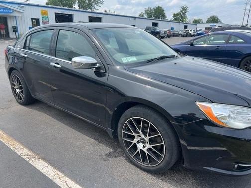 2011 Chrysler 200 Limited