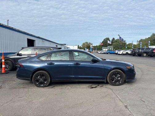 Canyon 2025 Honda Accord SE